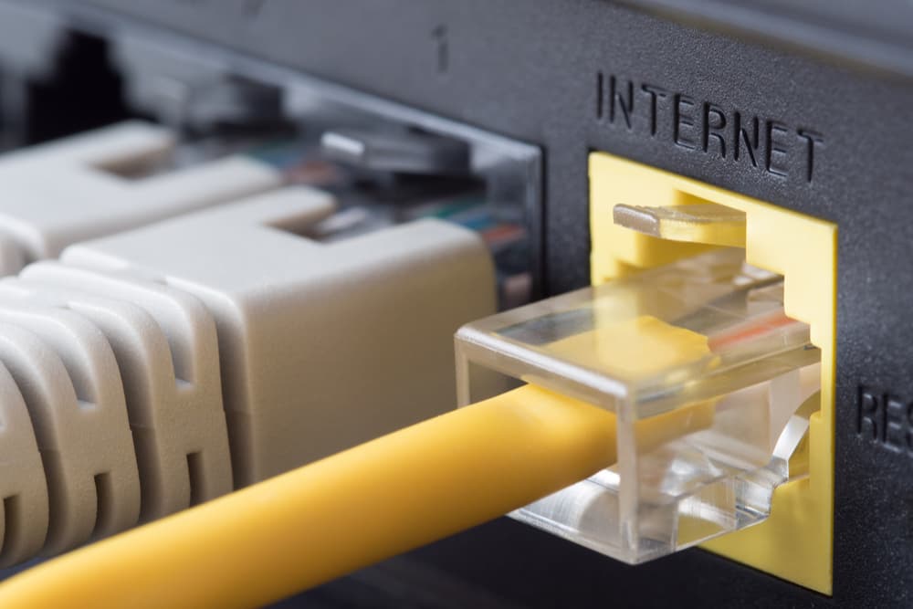 Cable de conexión a internet a router
